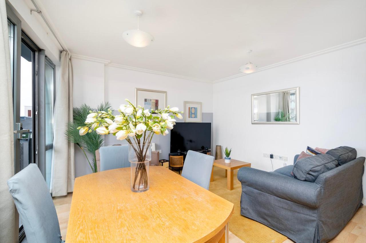 伦敦Cosy Flat Right Opp Tube Station公寓 外观 照片