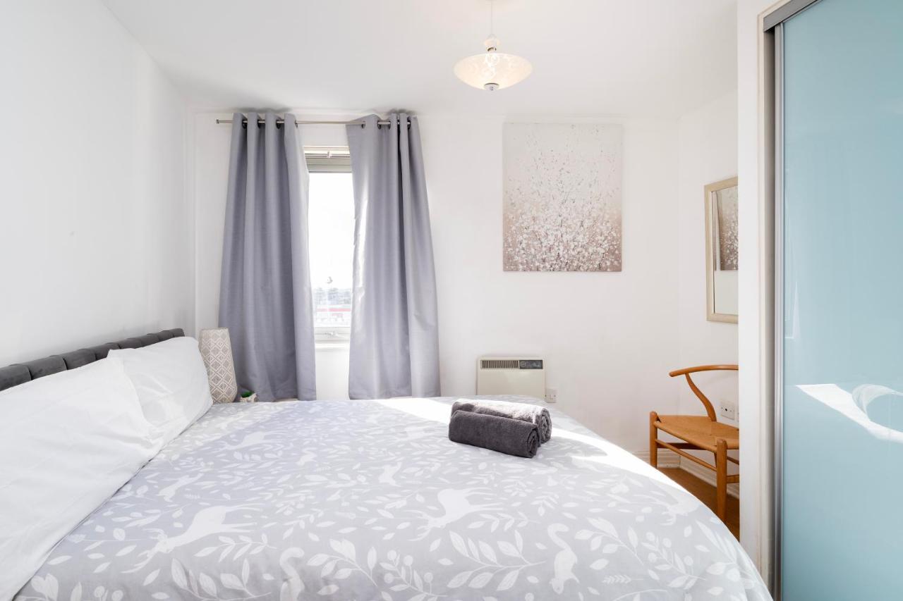 伦敦Cosy Flat Right Opp Tube Station公寓 外观 照片